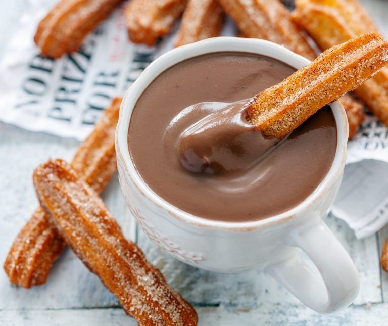 churros tsouros meksikanikoi loukoumades