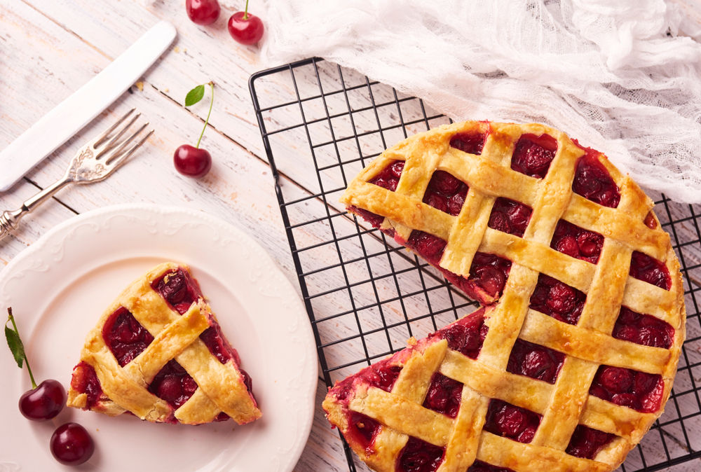 kerasopita cherry pie kommati kerasia
